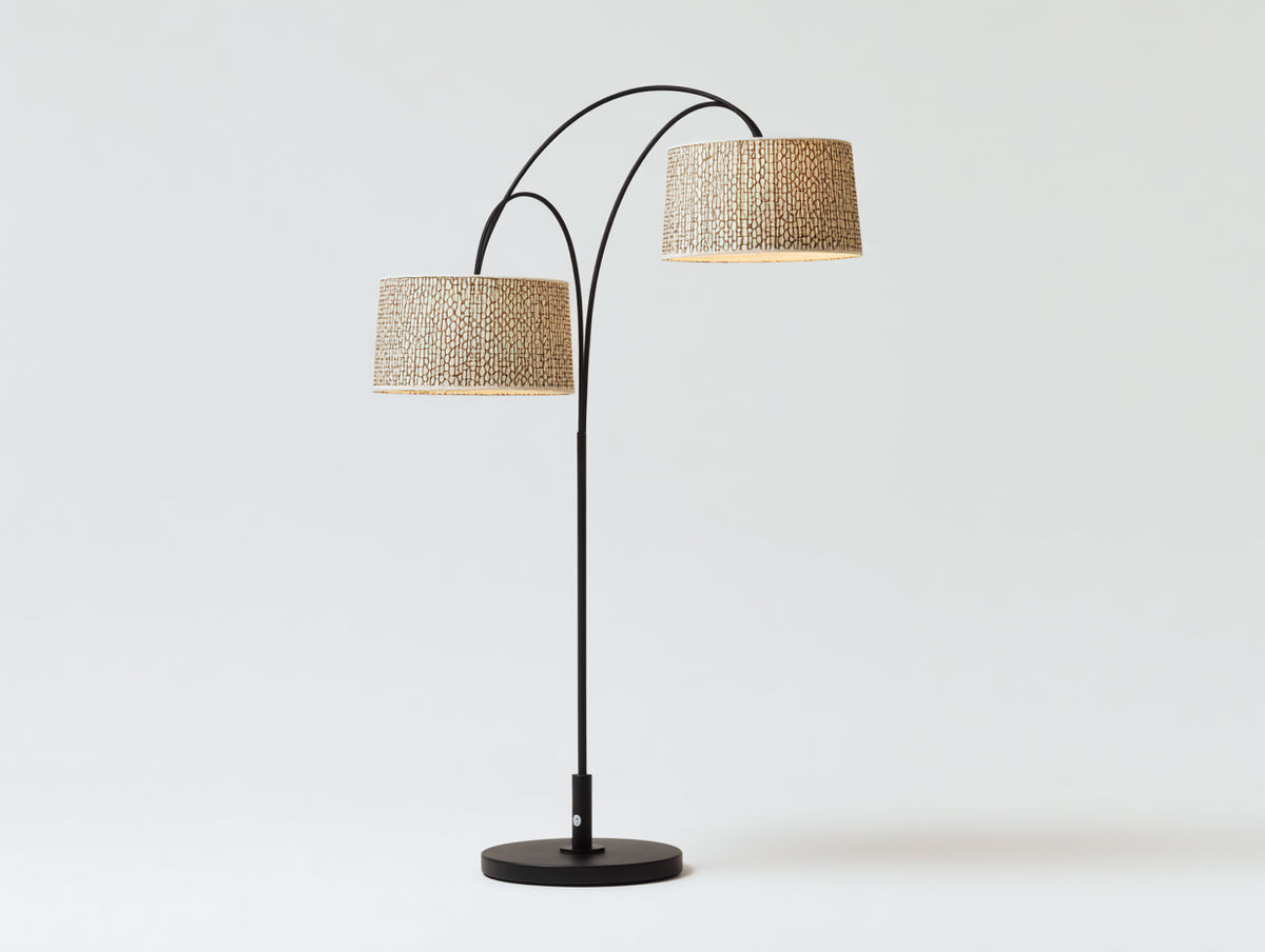 Lampe De Bureau sur pied 110×38×175 cm - noir beige avec double bras arqué et deux abat-jour décoratifs pour chambre à coucher