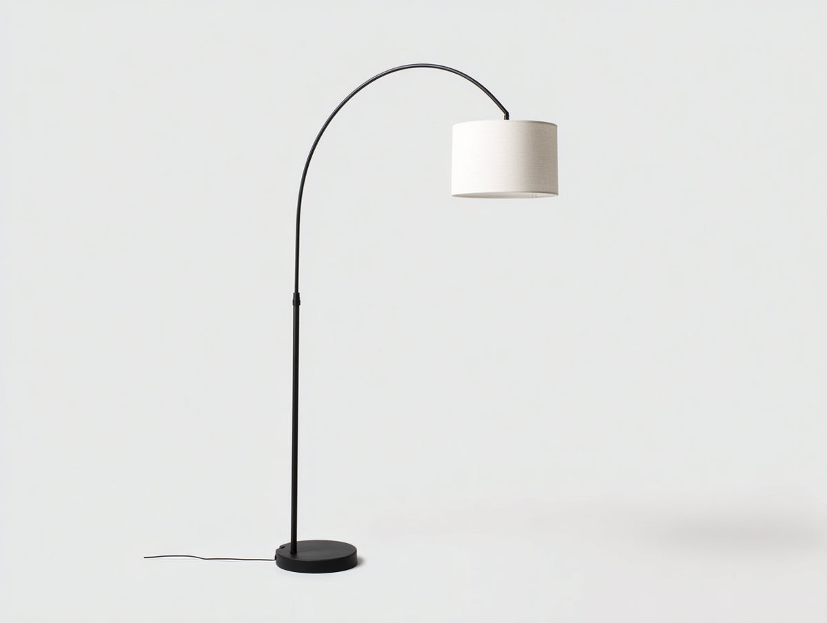 Lampe de bureau sur pied 125×40×190 cm - métal noir et textile blanc - grand bras arqué pour chambre à coucher